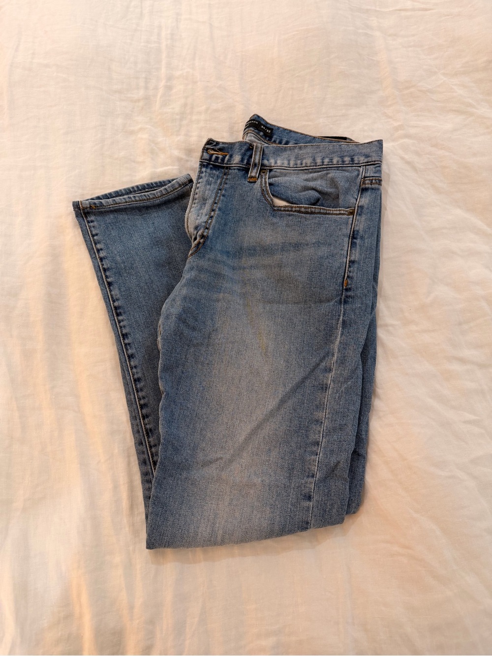 Club Monaco Men's Light Blue Slim Straight Jeans